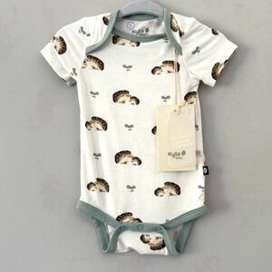 Kyte BABY White Onesie with hedgehogs